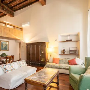 https://casa-maggio.it-tuscanyhotel.com